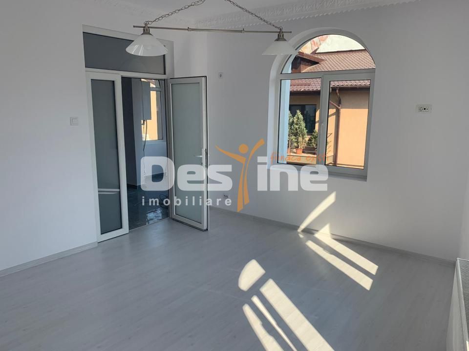 Dacia - Vasile Lascar I Vila 9 camere I Renovata recent - Poză 17