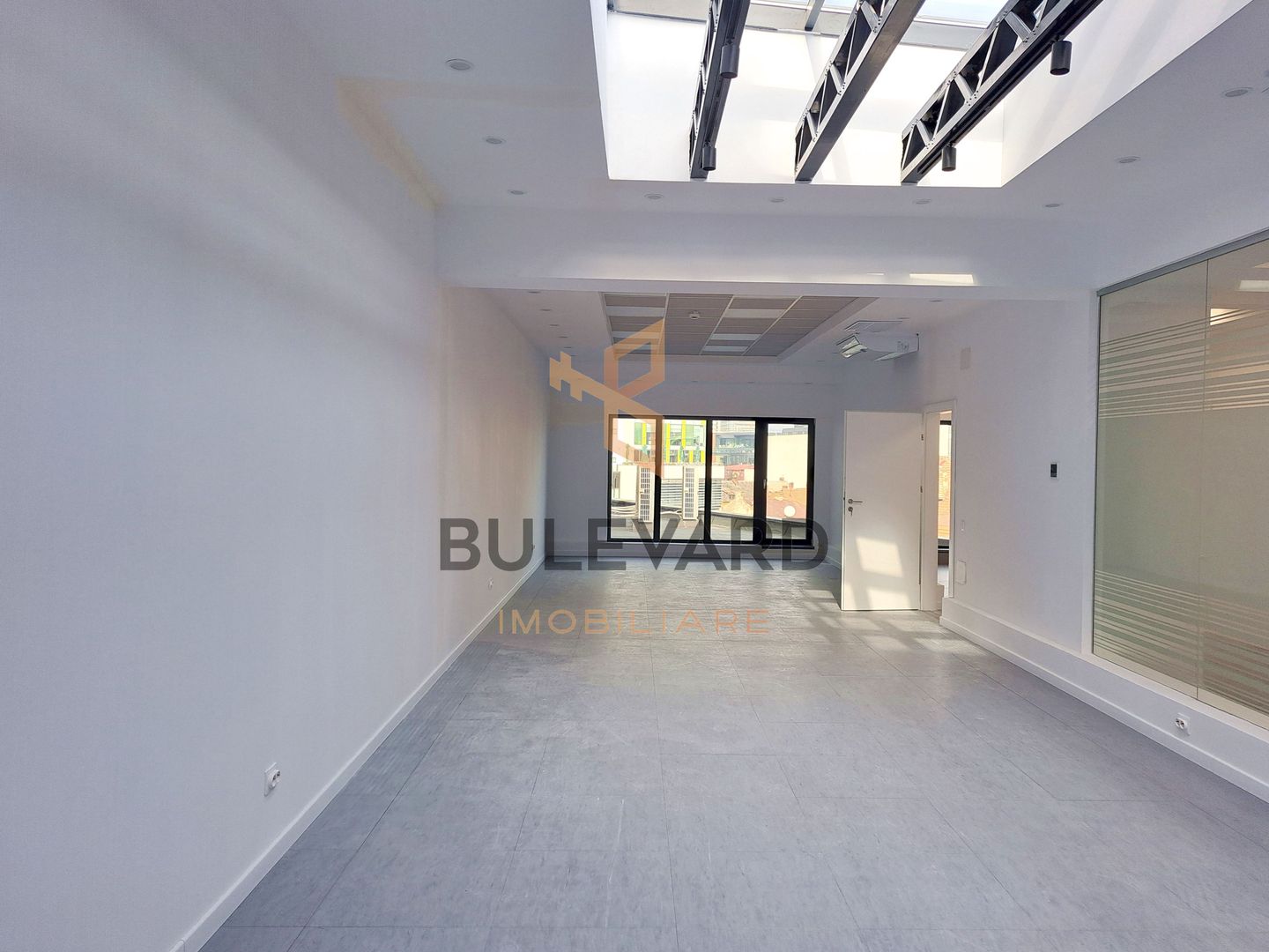 Spatiu birou in zona centrala! - Poză 15