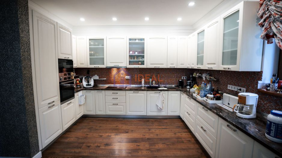 Casa Individuala Moderna cu 7 camere si 1480 mp de curte, In Selimbar - Poză 7