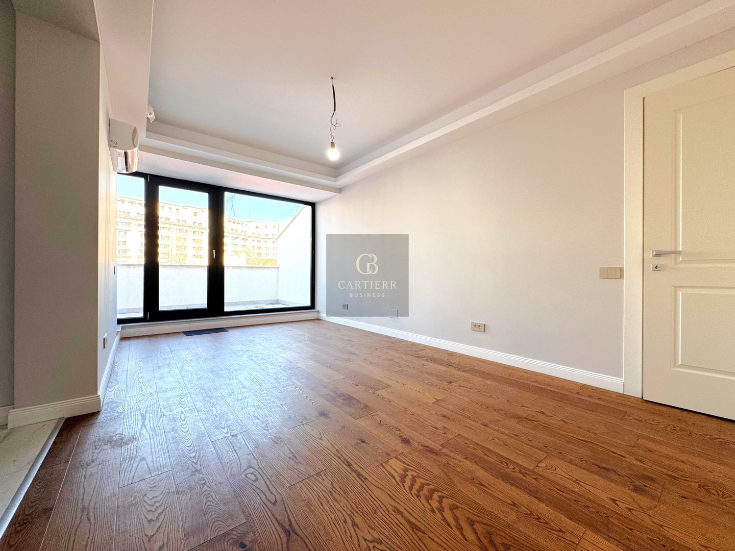 2 CAMERE + TERASĂ LA ETAJ | PALATUL PARLAMENTULUI | - Poză 6