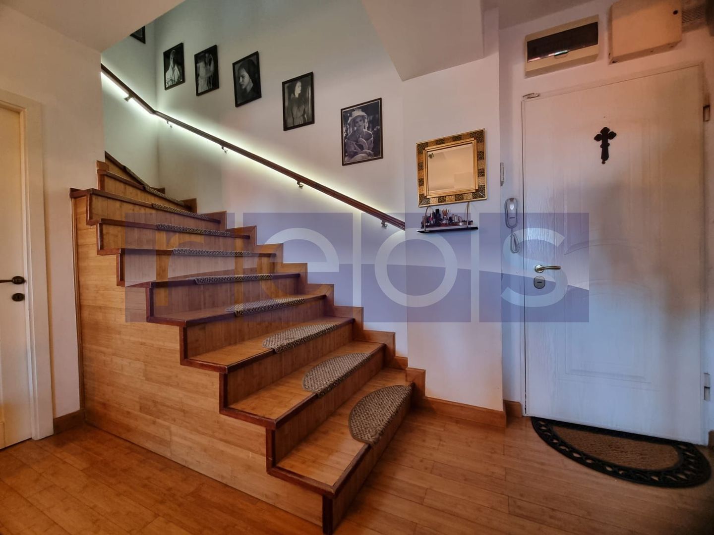 VANZARE - PENTHOUSE-5 CAMERE- TERASA -ZONA- UNIRII- FANTANI - Poză 19