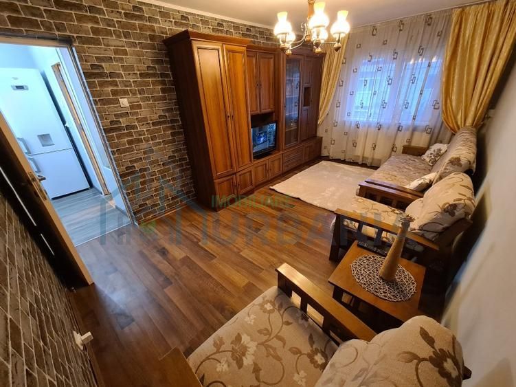 Apartament 3 camere decomandat zona Galata Iasi - Poză 2