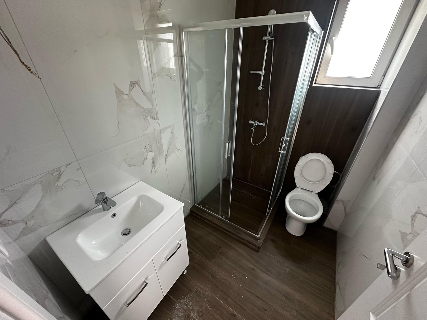 AP. 3 CAMERE - GRADINA PROPRIE 100MP, LOC PARCARE INCLUS, COMISION 0% - Poză 8