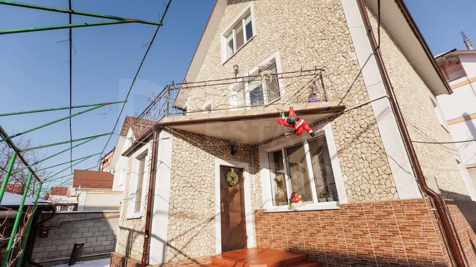 Vânzare, casă 4 camere, str-la Tudor Vladimirescu, Durlești - Poză 3