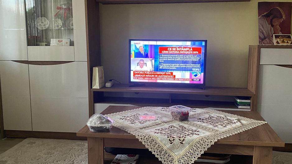 BRASADAS vinde ap 2 cam etaj 1/4 in Carpati 2. - Poză 2