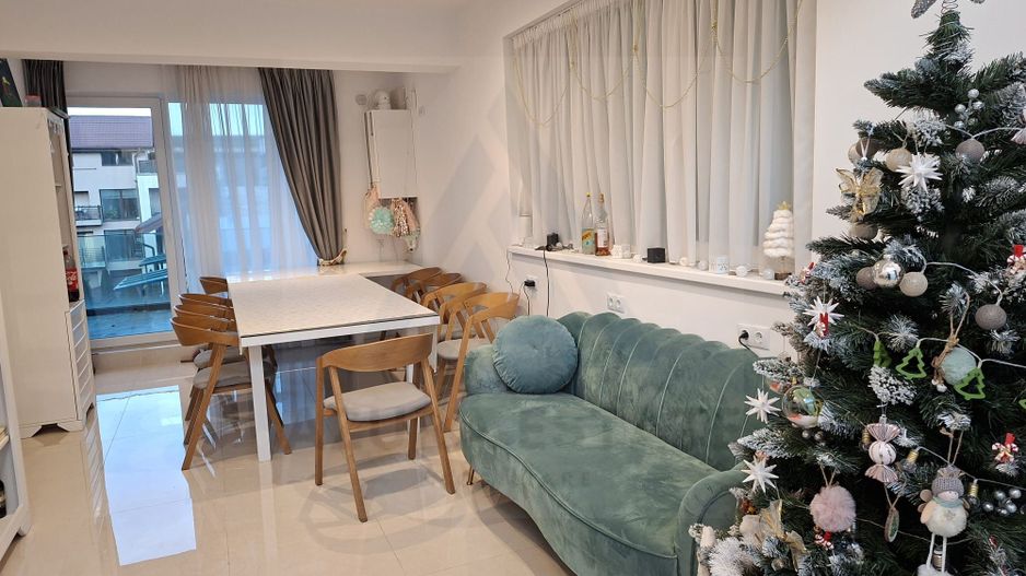 Casa moderna cu 6 camere terase 50 mp si curte in Parcul Sub Arini - Poză 2