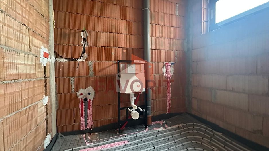 3 camere | 83 mp | Gradina proprie 50 mp | Bloc nou | dressing | 2 bai - Poză 13