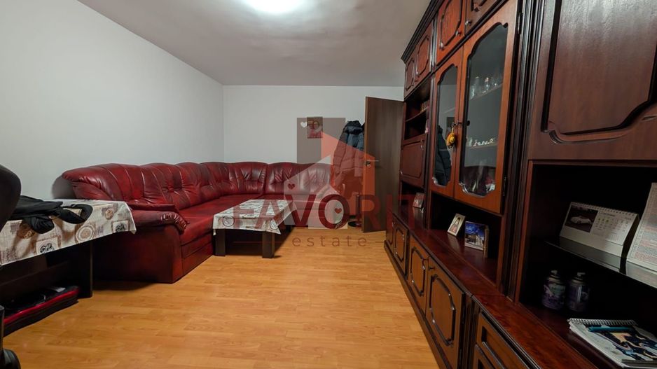 3 camere | 2 balcoane | renovat recent | zona excelenta | mobilat si utilat | - Poză 1