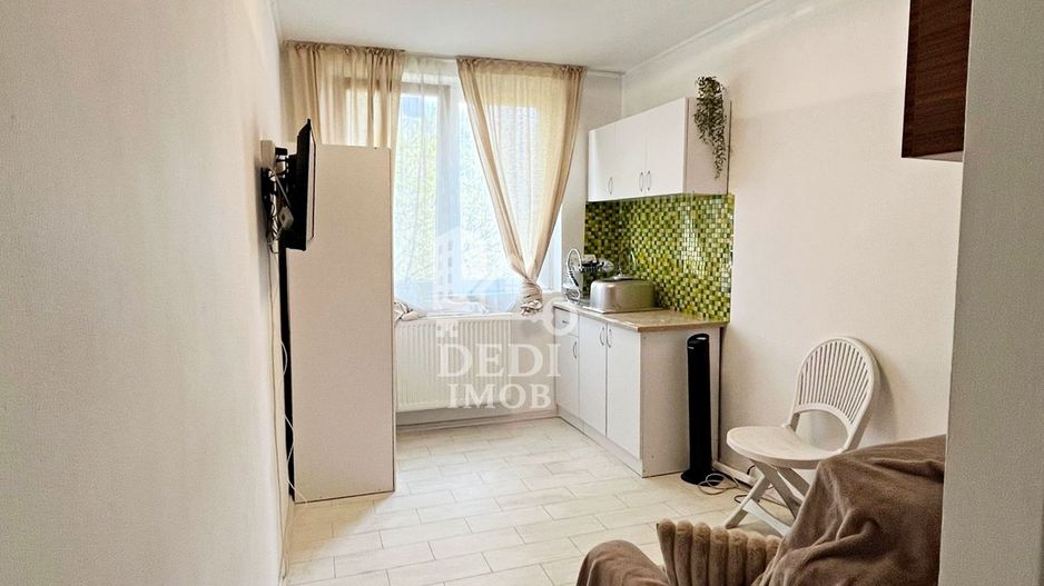 Apartament 1 camere de vânzare in zona Rogerius, Oradea - Poză 3