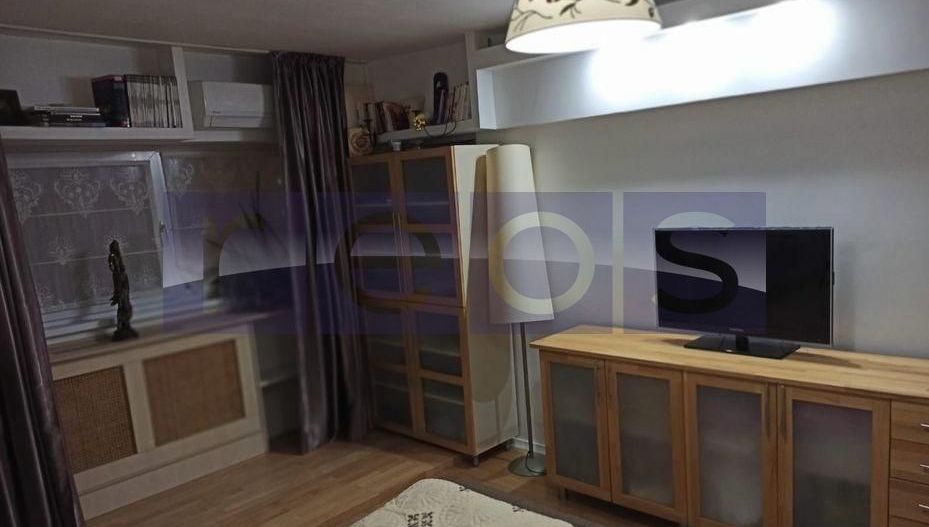 DE VANZARE APARTAMENT 4 CAMERE ZONA MOSILOR - Poză 4