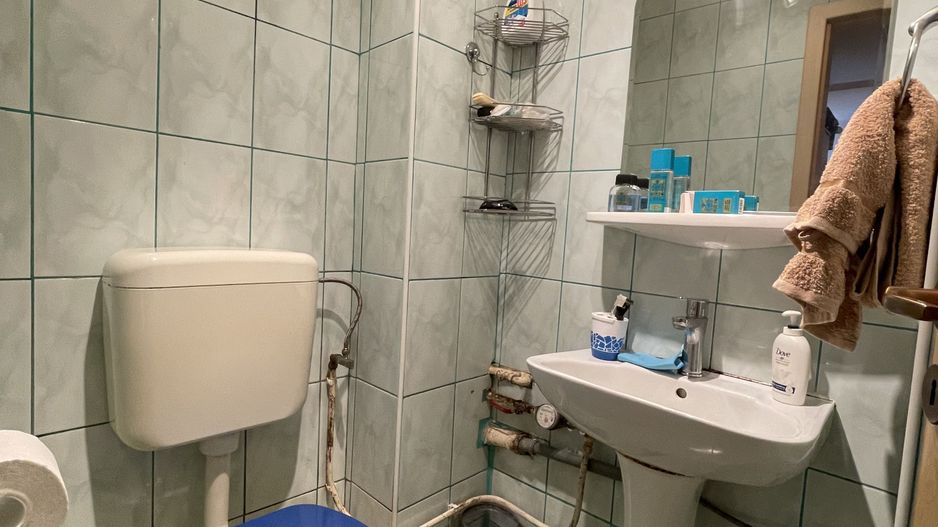 Apartament 4 camere, decomandat, zona excelenta, comison 0%. - Poză 9