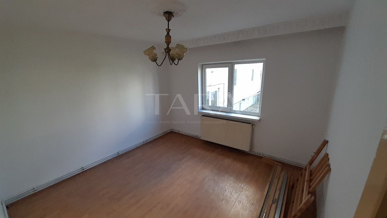 Apartament la pret de investitie, pregatit pentru renovare !! - Poză 2