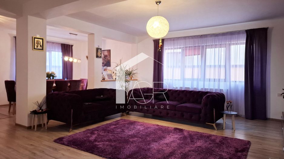 Vila cu 7 camere de vanzare in Paulesti - Poză 1