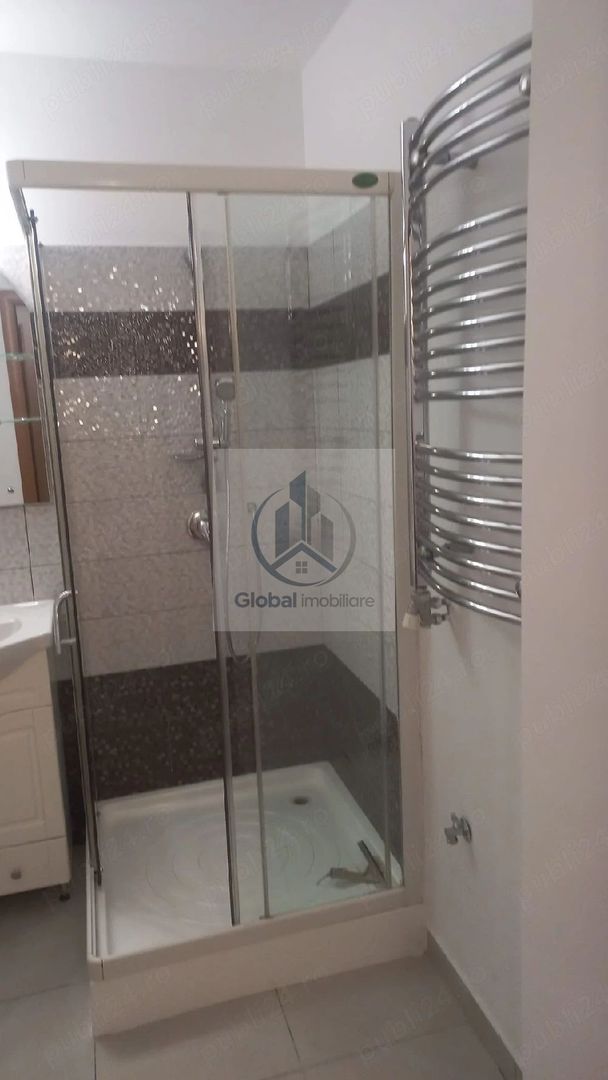 apartament 3 camere. de inchiriat - Poză 4