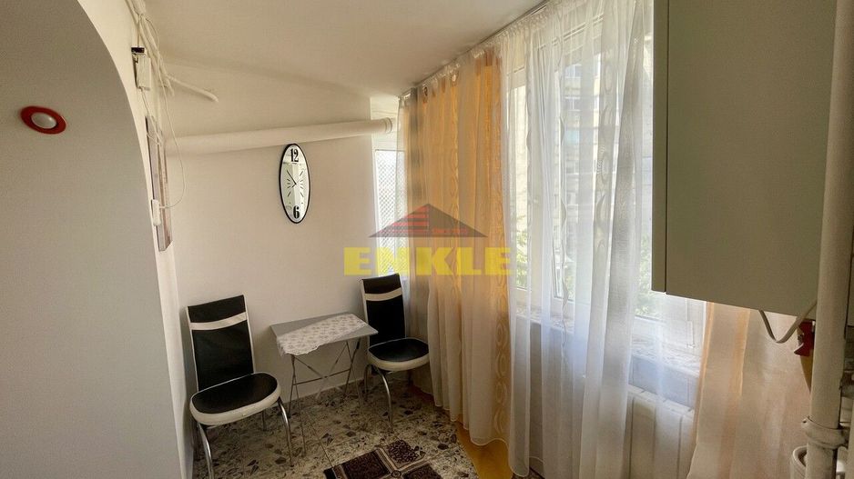 Apartament cu 4 camere de închiriat, etaj 3 - Poză 8