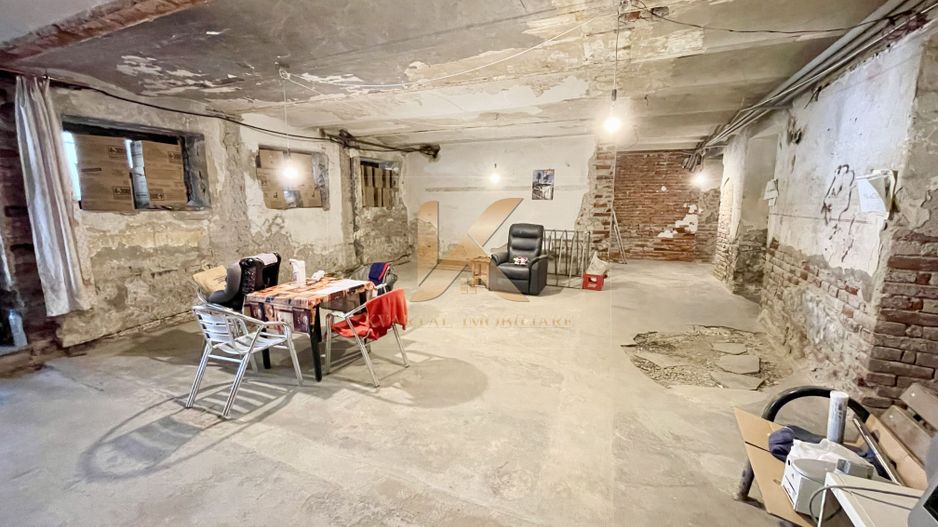 Spațiu comercial 70 mp, zona Ultracentrală! Negociabil - Poză 2