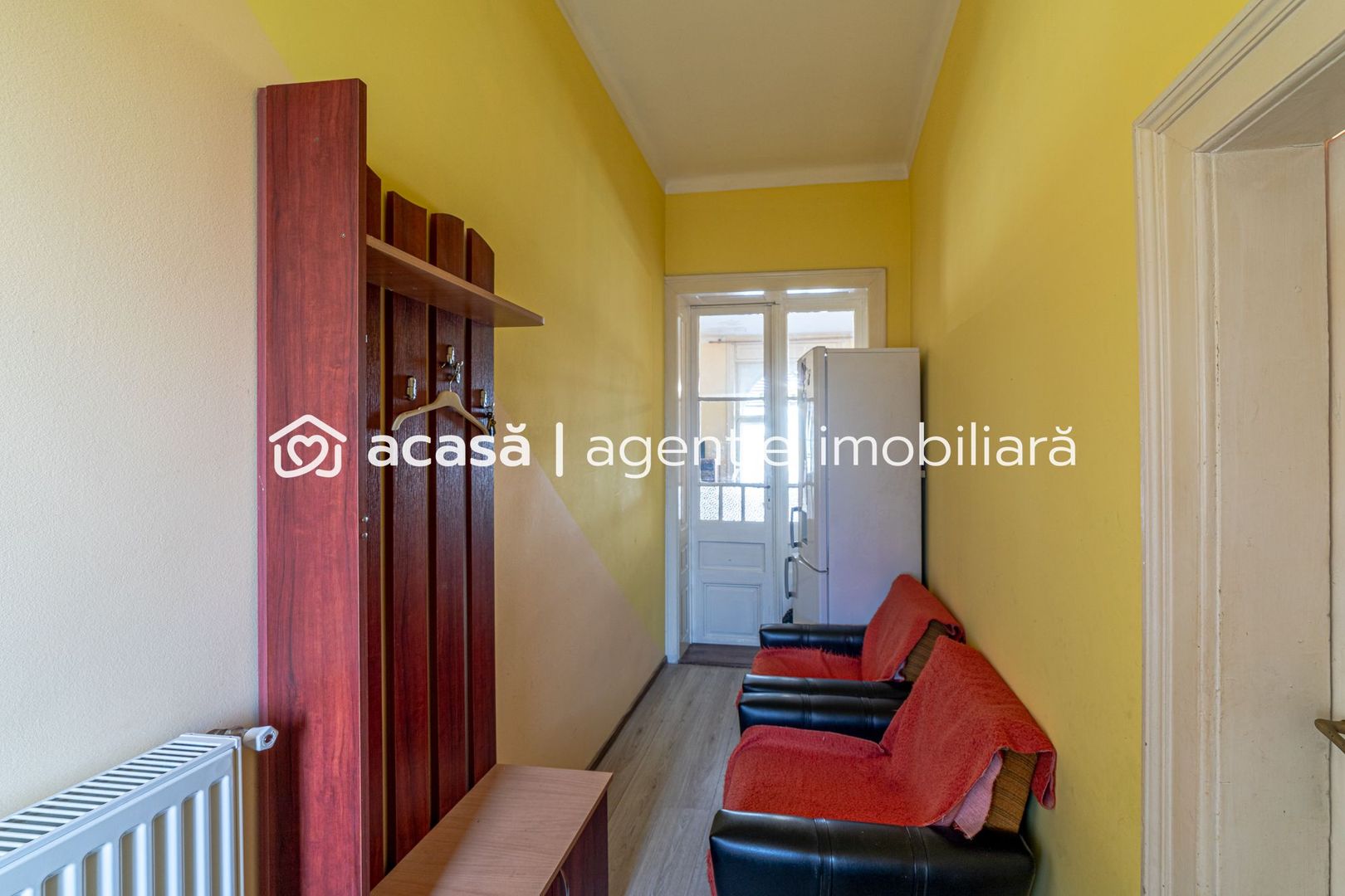 Apartament la casă cu 3 camere zona Pârneava - Poză 5