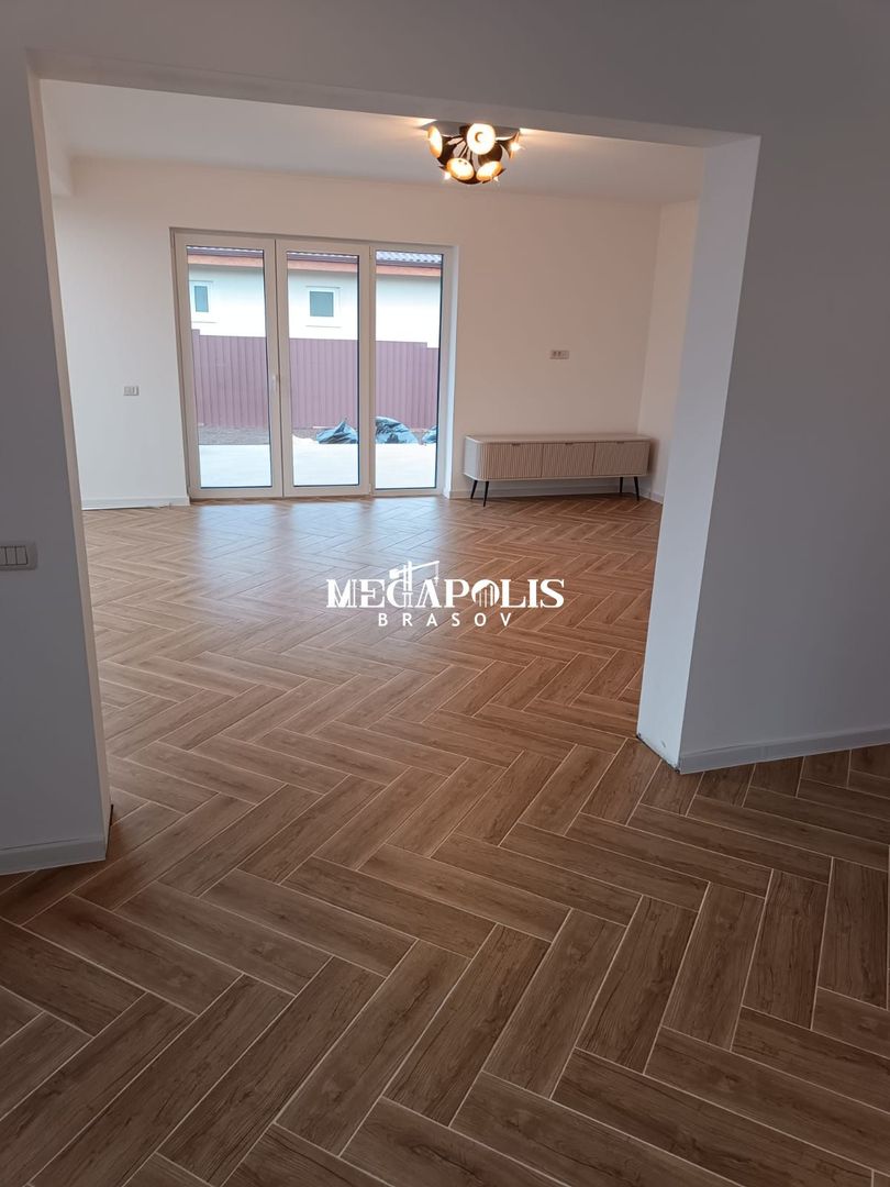 Vanzare Casa pe Parter  4 Camere  Brașov în Cartierul izvor - Poză 8