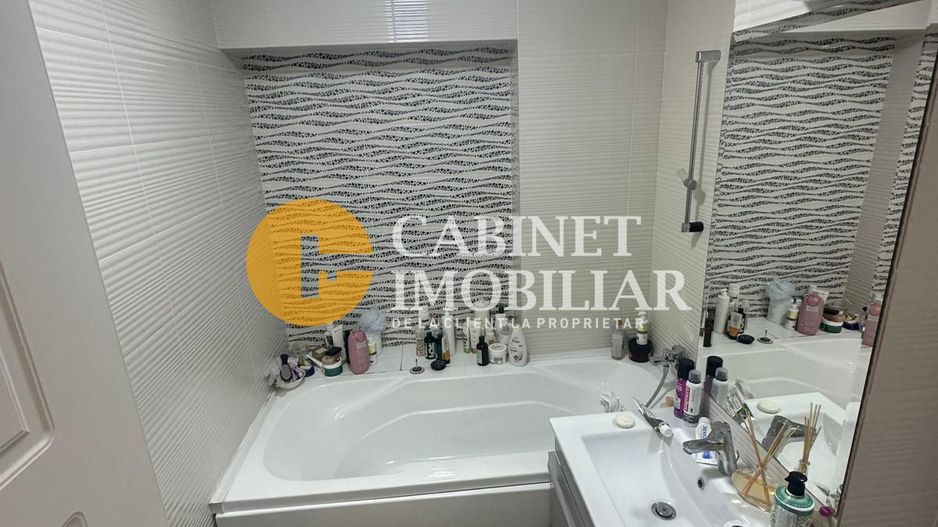 PACURARI - 4 CAMERE DECOMANDAT - ETAJUL 1 - LA BULEVARD - Poză 5