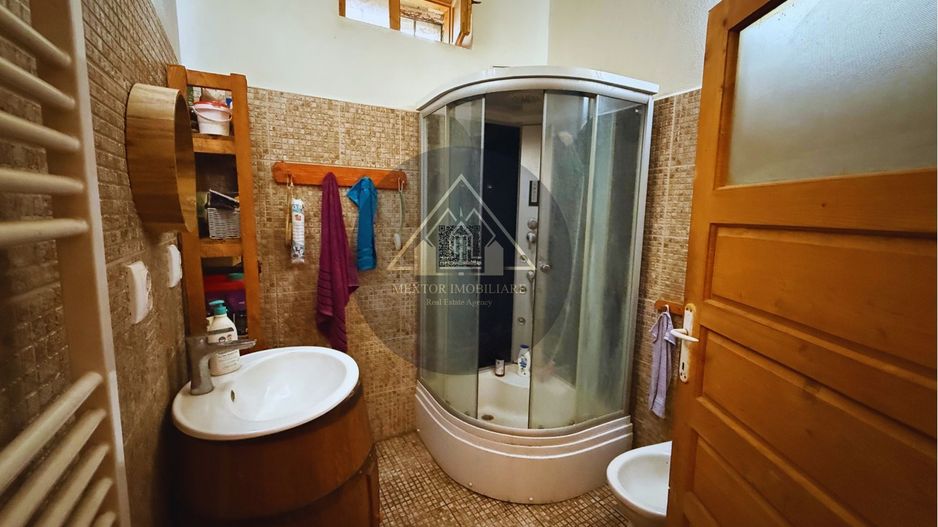 Casa saseasca, de vanzare la Richis - Transilvania - Poză 10