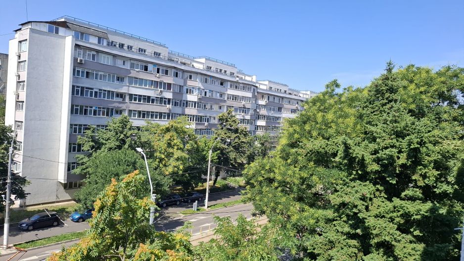 Bloc stradal, REABILITAT, vedere mixta, FARA RISC SEISMIC, NEGOCIABIL - Poză 1