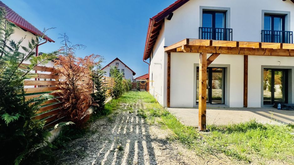 Casa noua, mobilata si utilata- Panorama catre munti- Teren 714mp - Poză 18