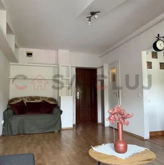 Vrei o investitie sigura? Acest apartament poate fi alegerea perfecta - Poză 5