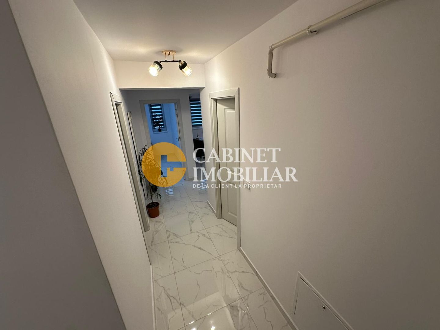Apartament 3 camere decomandat--Rond Pacurari - Poză 8
