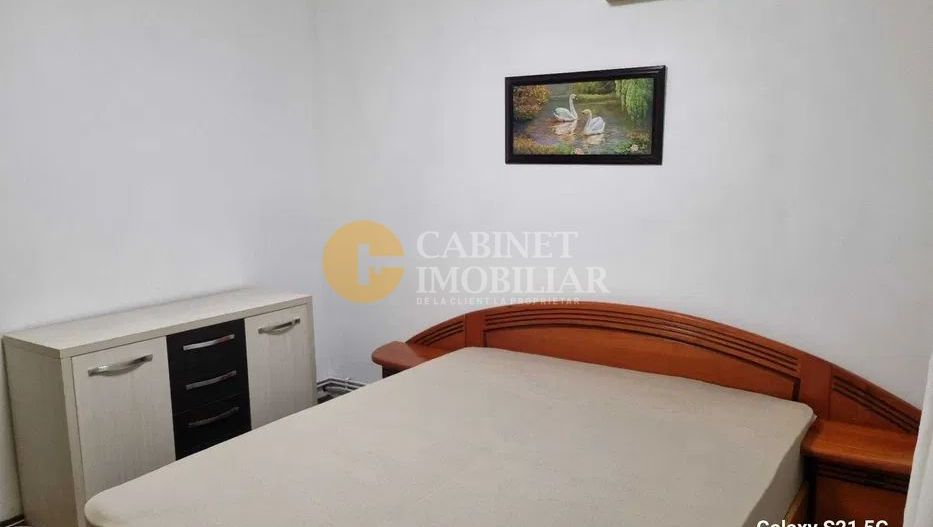 Apartament 2 camere decomandat zona Nicolina II - Poză 2