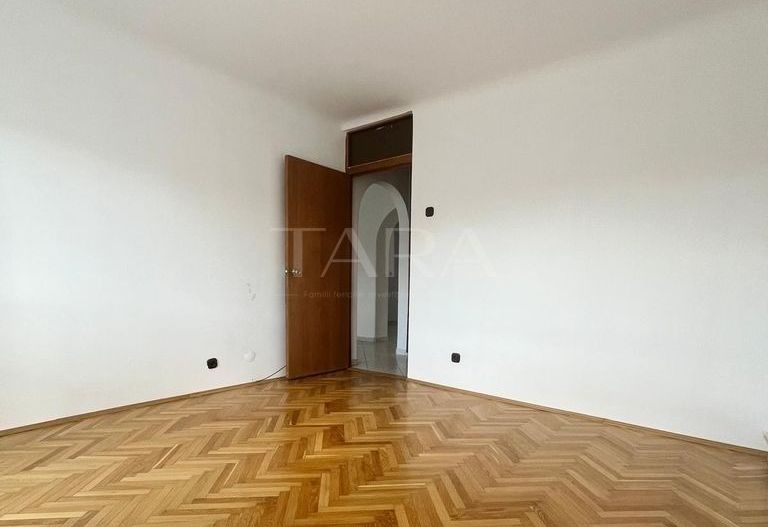 Apartament 4 camere, garaj, Zorilor – zona Facultatea de Medicina - Poză 8