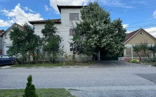 De vânzare Vilă D+P+2E, Gradiste Arad, garage si curte proprie - Poză 3
