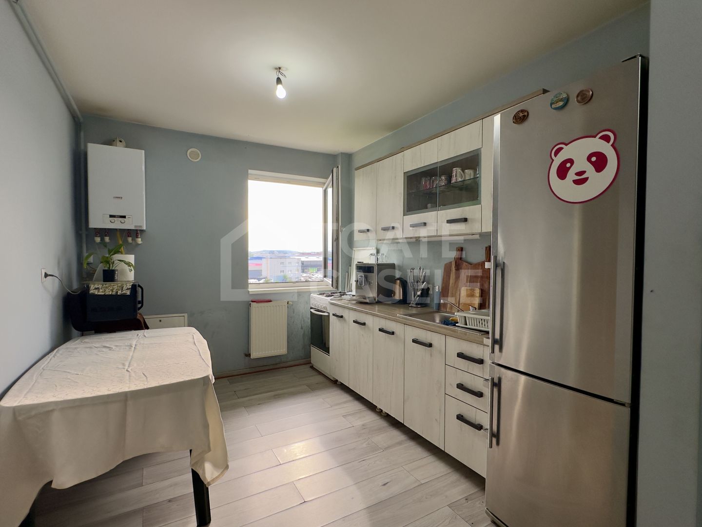 Apartament cu 2 camere, decomandat, zona Ambient - Poză 1