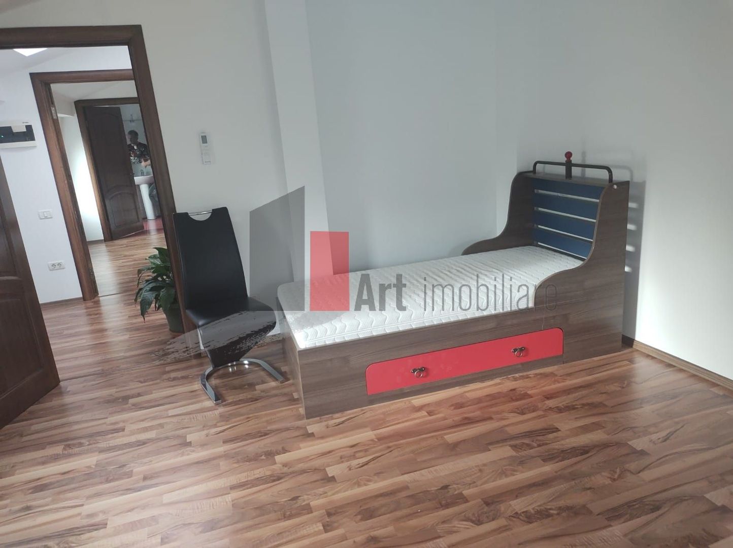 Vilă Occidentului - birou sau locuintă - Poză 21