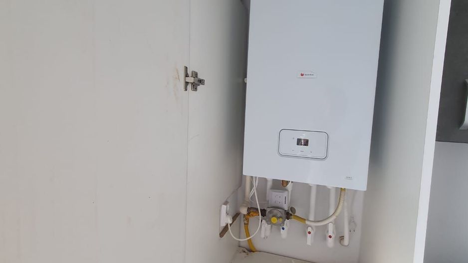 Locuință modernă, 2 camere decomandate, bloc tip vilă, Sânpetru - Poză 4