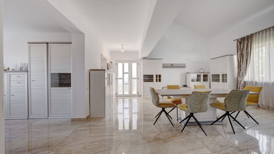 Casa cu Mesteceni!  Complex Lalelelor Domnești - Poză 35