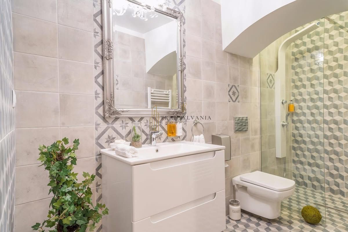 Apartament cu 2 camere în Inima Sibiului - Poză 7