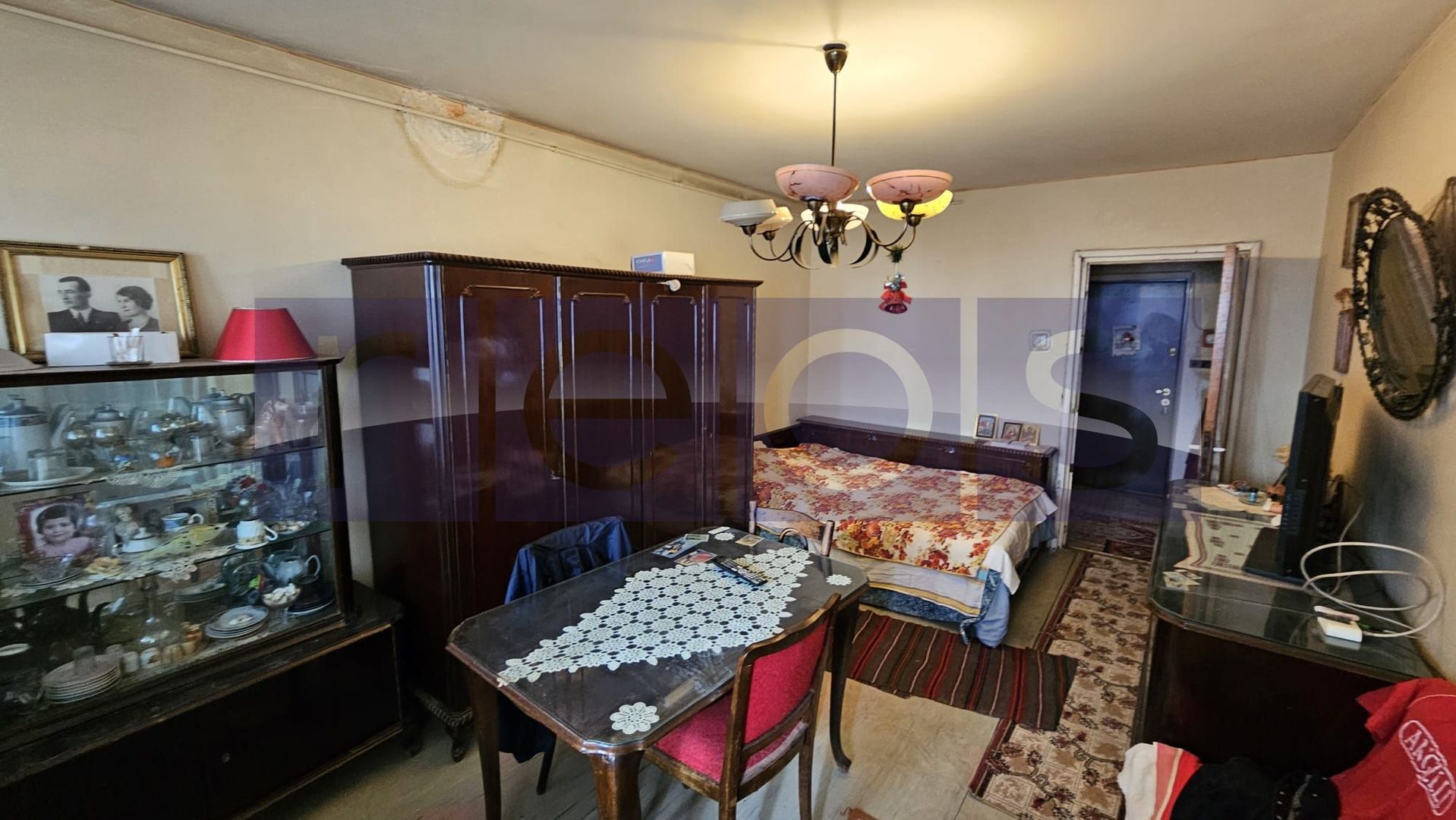 De Vanzare 3 camere la doar câțiva pași de metrou – Favorit - Poză 2