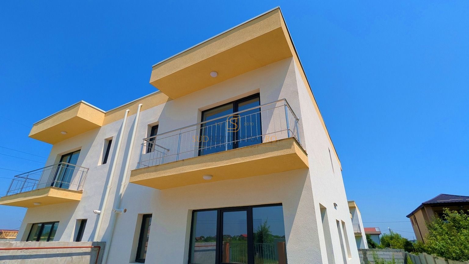 Vila tip duplex Comuna Berceni, Str. Calugareni, acces rapid Bucuresti - Poză 4