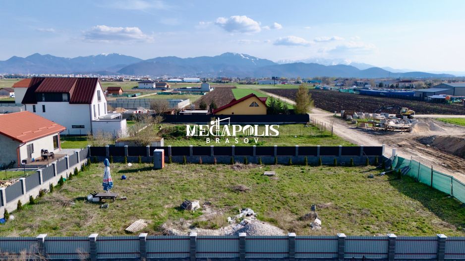 Teren intavilan | Autorizație de construcție + Avize | P + 2E + M - Poză 1