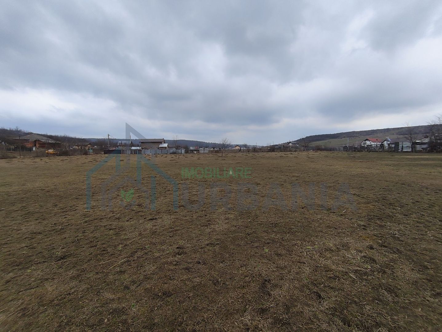 Teren intravilan de vanzare in Santas, comuna Mogosesti, judetul Iasi - 1100 mp - Poză 2