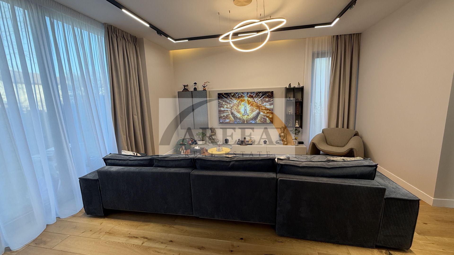 Vila 5 camere complex residential Tunari - Poză 41