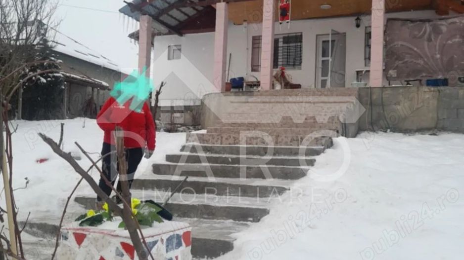 vând casă în Sângeorgiu de Mureș - Poză 5