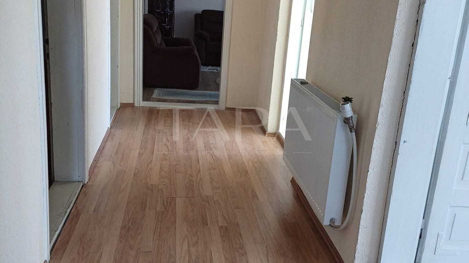 Casa individuala, zona centrala, poziționare excelentă, teren generos. - Poză 3