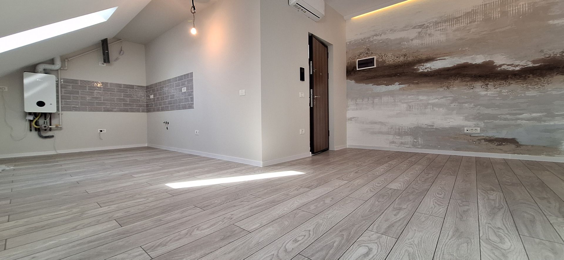 Apartament cu 2 camere si loc de parcare - Poză 21