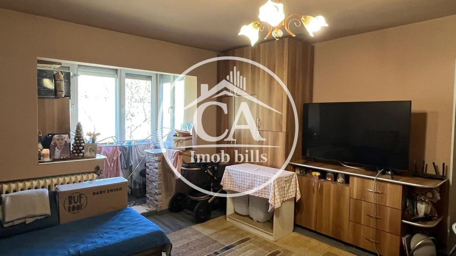 Apartament cu 3 camere de vânzare în zona Rogerius, Oradea - Poză 6