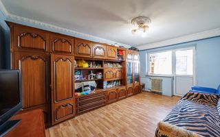 Apartament Trivale et.1 linga Piata si Sc.12 - Poză 1