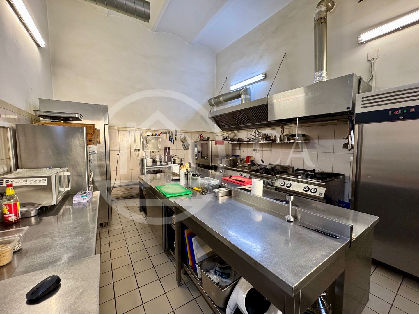 Spațiu comercial de închiriat în zonă ultracentrală, Oradea - Poză 7