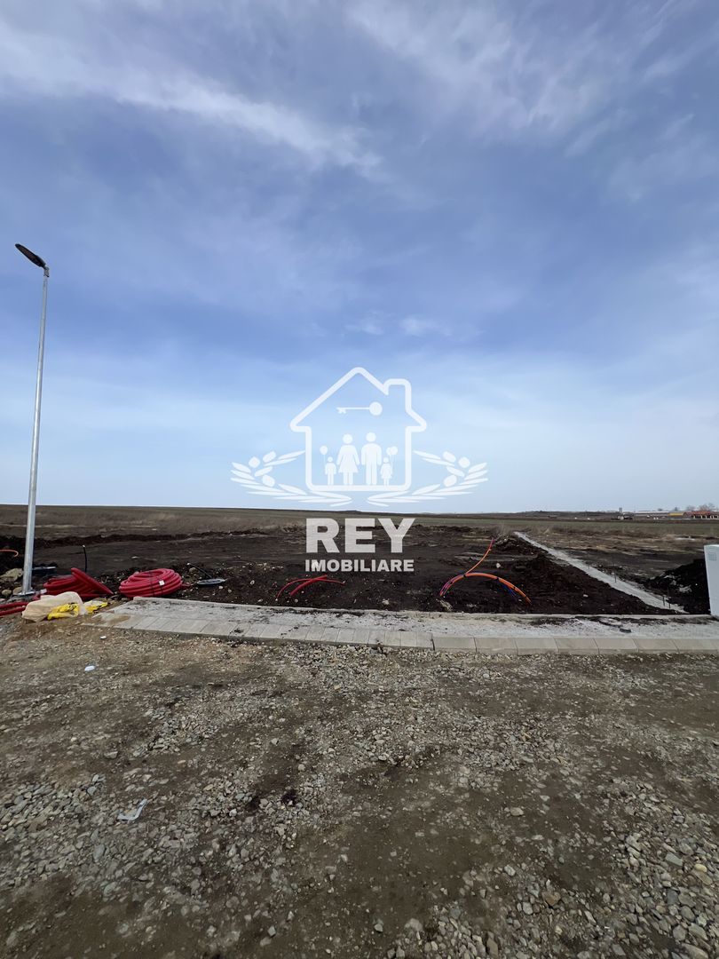 Teren cu PUZ, utilități și autorizație de construire/casă unifamilială - Poză 5