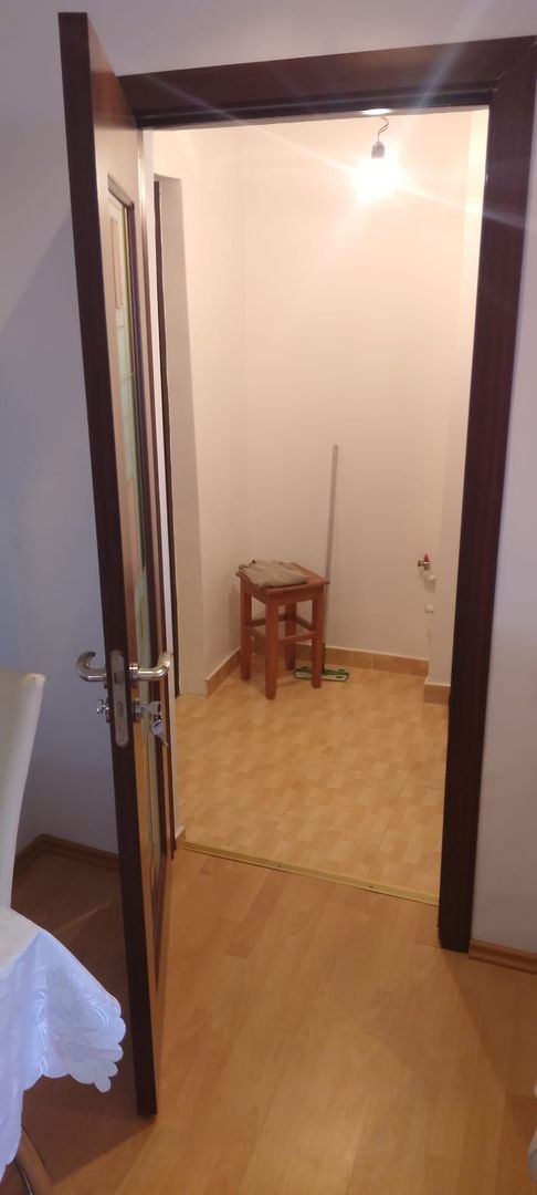 ofer spre vanzare garsoniera zona Meva , etaj 3 - Poză 2