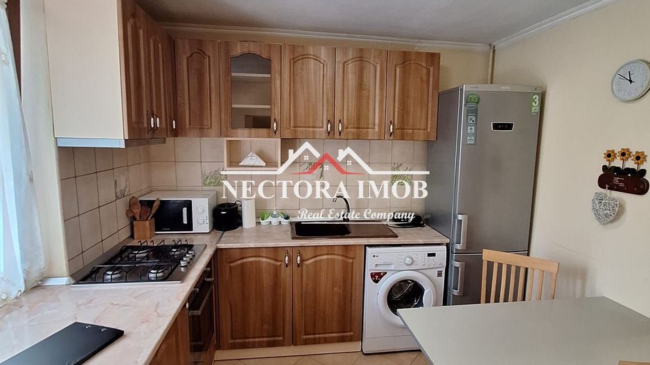 NECTORA IMOB-Apartament 2 camere, Blvd. Decebal, Etaj 1,Mobilat/Utilat - Poză 5